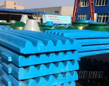 耐磨鄂板材料怎么选择